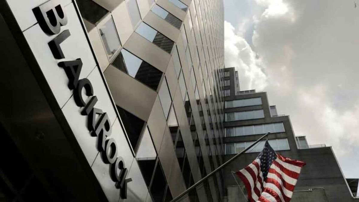 Advertencia de BlackRock por una devaluación y disparada de la inflación