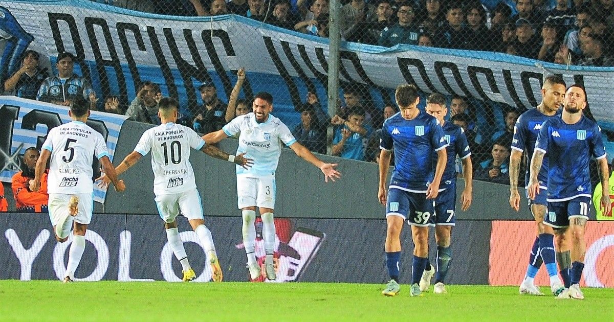 Racing 1-3 Atlético Tucumán.