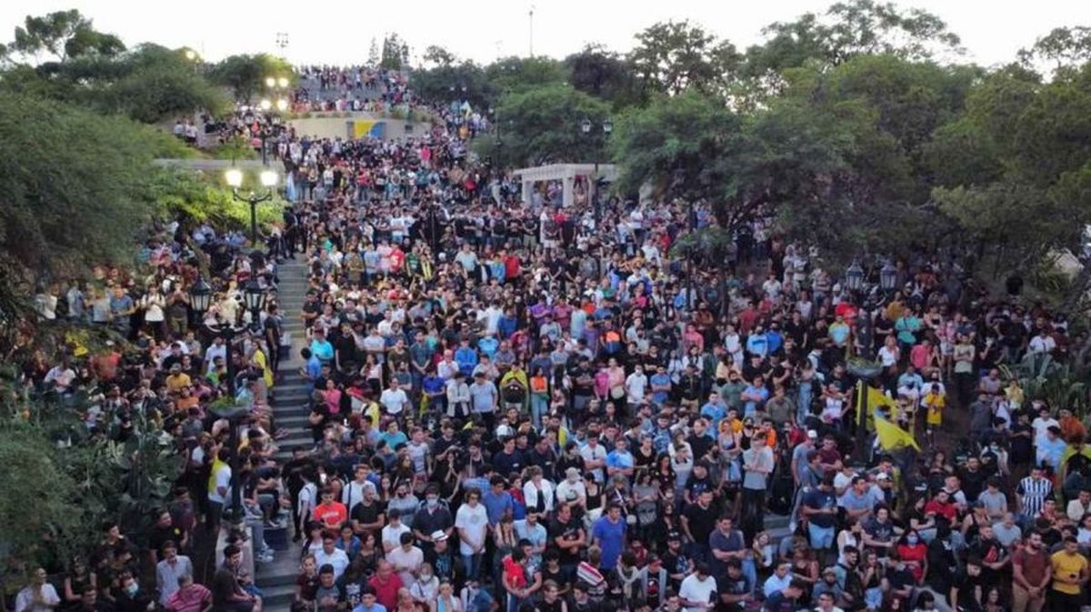 Javier Milei va por todo en Córdoba.