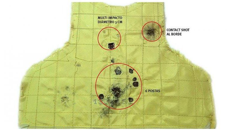 Se huele la putrefacción (perforado el chaleco antibalas de Stornelli)