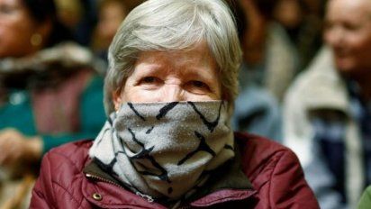Un diputado presentó un proyecto para que el acohol en gel sea gratis para jubilados