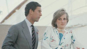 BBC se hará cargo de la información falsa utilizada para entrevistar a Diana en 1995. BBC se hará cargo de la información falsa utilizada para entrevistar a Diana en 1995.
