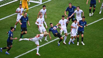 Triunfo agónico del Inter con doblete argentino sobre Urawa Red Diamonds
