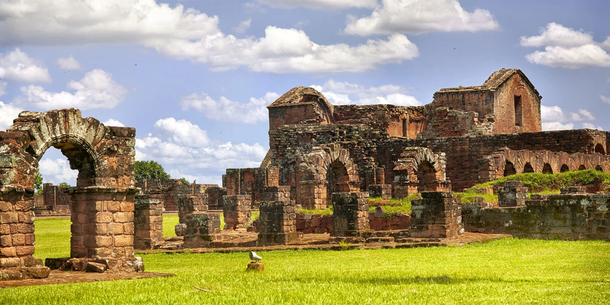 Las imponentes ruinas jesuíticas para recorrer en Paraguay.