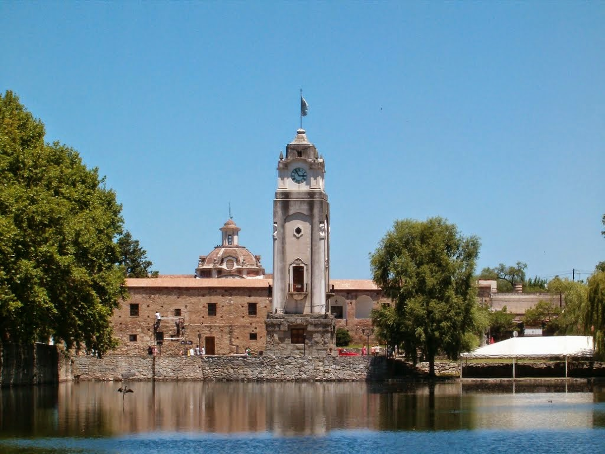 Córdoba y sus pueblos encantadores. Córdoba y sus pueblos encantadores.