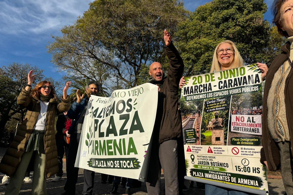 Vecinos denuncian la alteración del destino del Jardín Botánico, cuestionan su impacto ambiental y advierten sobre posibles incumplimientos legales en un negocio millonario. Foto: Tiempo Argentino Vecinos denuncian la alteración del destino del Jardín Botánico, cuestionan su impacto ambiental y advierten sobre posibles incumplimientos legales en un negocio millonario. Foto: Tiempo Argentino