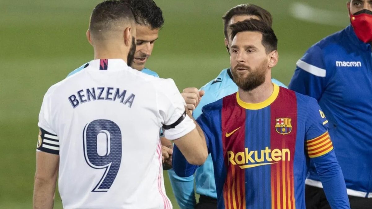 Karim Benzema, goleador de Real Madrid y rival de París Saint Germain en la Champions, aseguró que “el que critica” a Lionel Messi “no entiende nada de fútbol”.