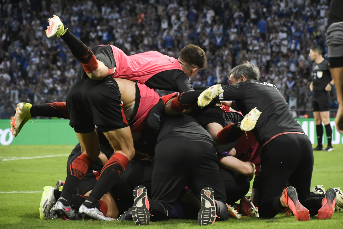 Para el recuerdo: Estudiantes campeón de la Copa de la Liga. Para el recuerdo: Estudiantes campeón de la Copa de la Liga.