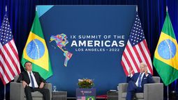 altText(Jair Bolsonaro y su S.O.S. a Joe Biden contra Lula da Silva)}