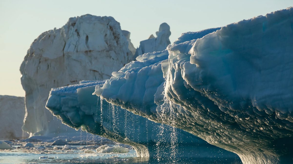Solo quedan cinco plataformas de hielo flotante al norte de Groenlandia, ya que las demás Solo quedan cinco plataformas de hielo flotante al norte de Groenlandia, ya que las demás