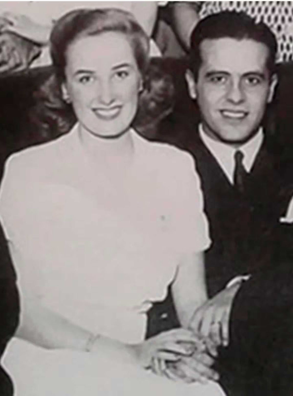 Mirtha y Julio se comprometieron, planearon casarse y ella pensó dejar el cine, hasta que apareció Daniel Tinayre y cambió todo. Foto: Infobae Mirtha y Julio se comprometieron, planearon casarse y ella pensó dejar el cine, hasta que apareció Daniel Tinayre y cambió todo. Foto: Infobae