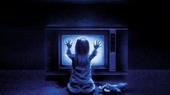 Nota mental: nunca visitar el set de una película de terror. Nota mental: nunca visitar el set de una película de terror.