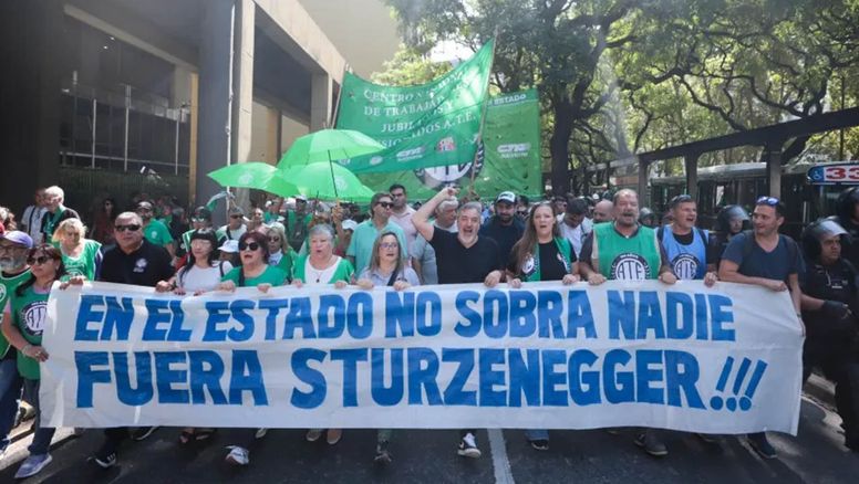 ATE se pone de punta contra la reforma laboral con un paro nacional