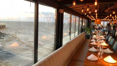4 restaurantes con vista al río para salir a comer el finde