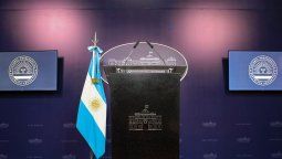 Manuel Adorni estuvo presente ante la prensa, pero evitó respuestas detalladas.&nbsp;