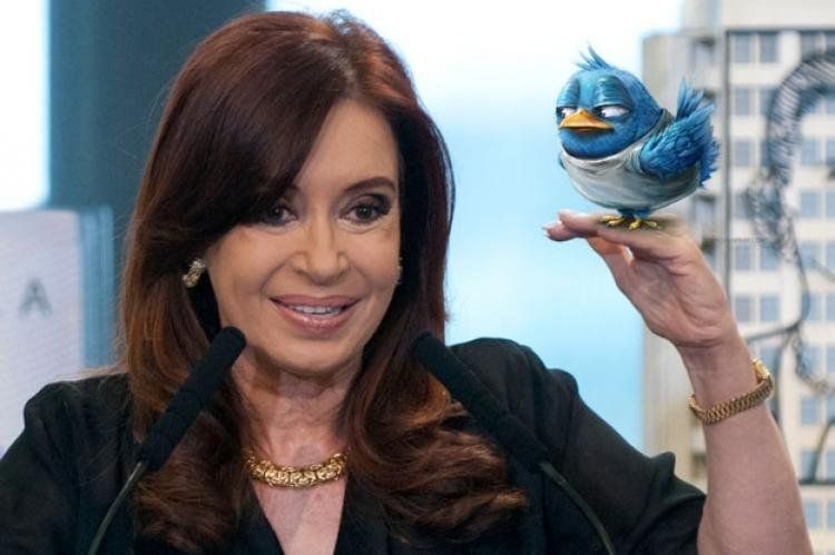 cristina%20twitter.jpg