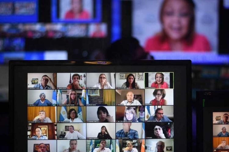 Reunión plenaria remota de las Comisiones de Banca de la Mujer, de Justicia y Asuntos Penales y de Salud del Senado, donde se dio dictamen al proyecto de Ley de Interrupción Voluntaria del Embarazo (Foto NA).