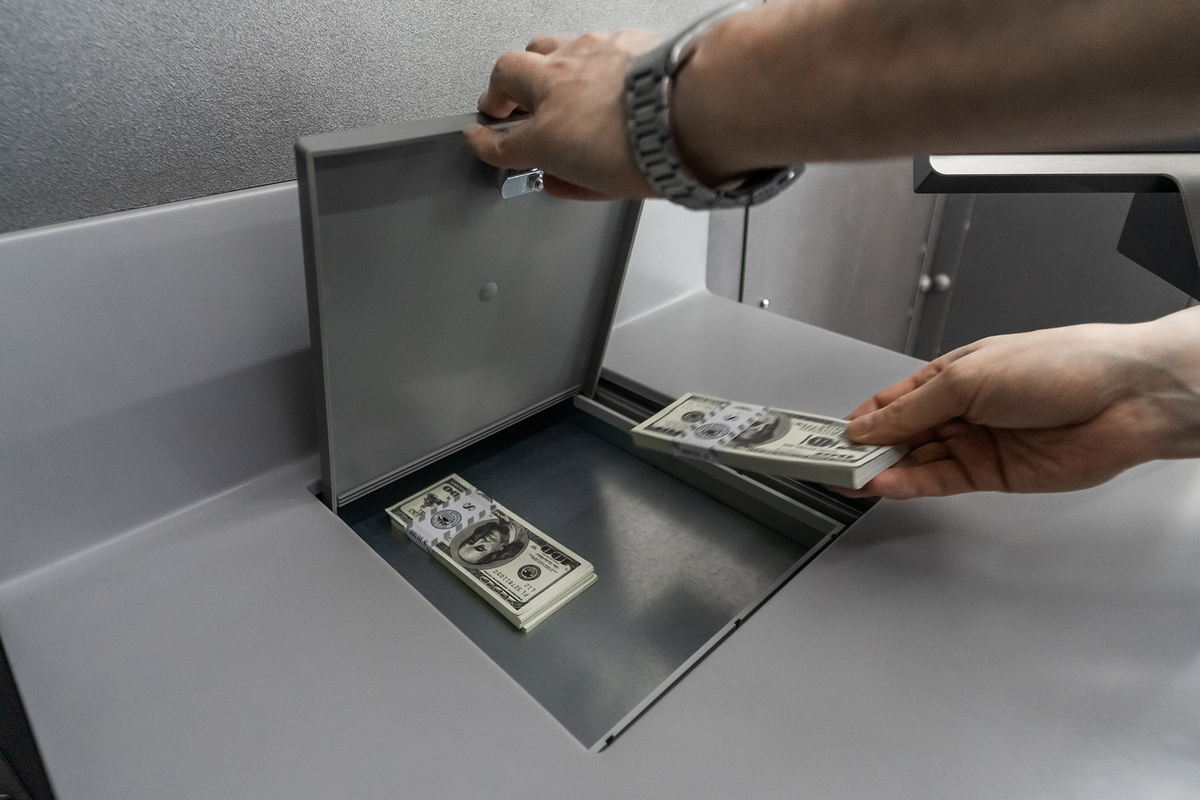 Gracias a un sistema robótico, hoy la caja va al usuario en vez del usuario a la caja...