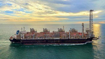 Vaca Muerta: Southern Energy firmó el mayor contrato de venta de GNL desde Argentina con los alemanes