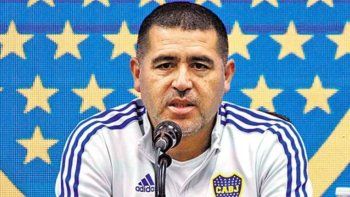 Riquelme preferiría a Gago, la disponibilidad de Barros Schelotto y habló Arruabarrena