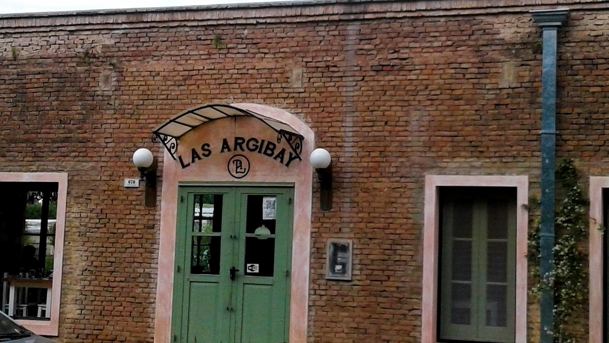 Restaurante de Villa Lía. Restaurante de Villa Lía.