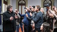 El Presidente Javier Milei en la Sala de Conferencias con los periodistas acreditados en la Casa Rosada. El Presidente Javier Milei en la Sala de Conferencias con los periodistas acreditados en la Casa Rosada.