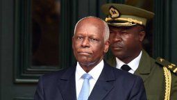 altText(A los 79 años, murió el expresidente de Angola)}