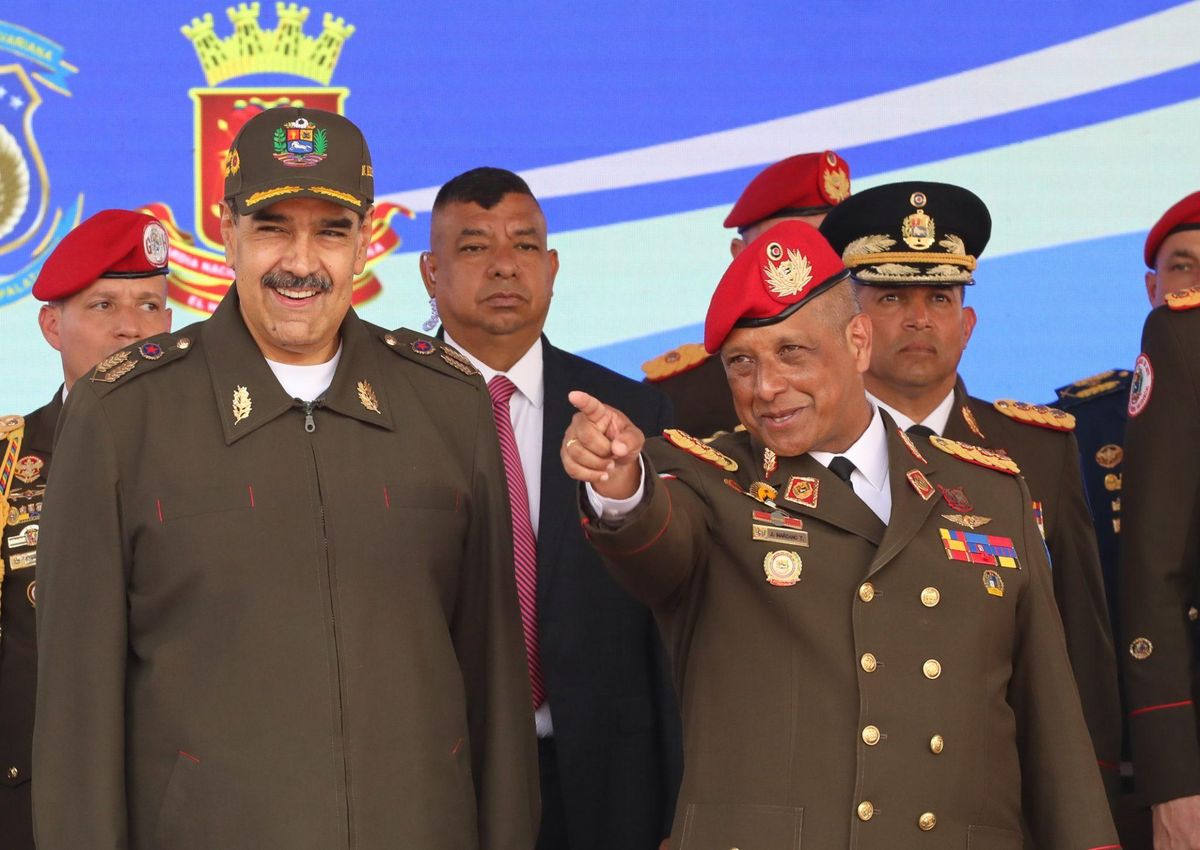 Javier Marcano Tábata junto a Nicolás Maduro.