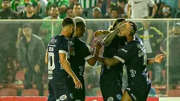 Bolívar aprovechará la altura para vencer a Paranaense
