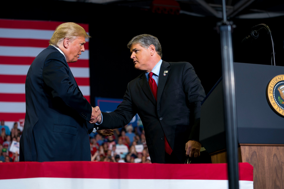 Donald Trump y el presentador de Fox News Sean Hannity. Donald Trump y el presentador de Fox News Sean Hannity.
