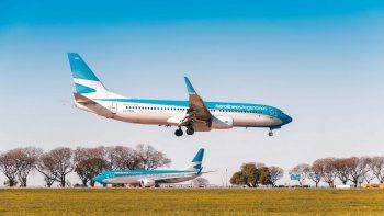 Contacto en la región: 3 empresas evalúan si les conviene entrar en Aerolíneas Argentinas