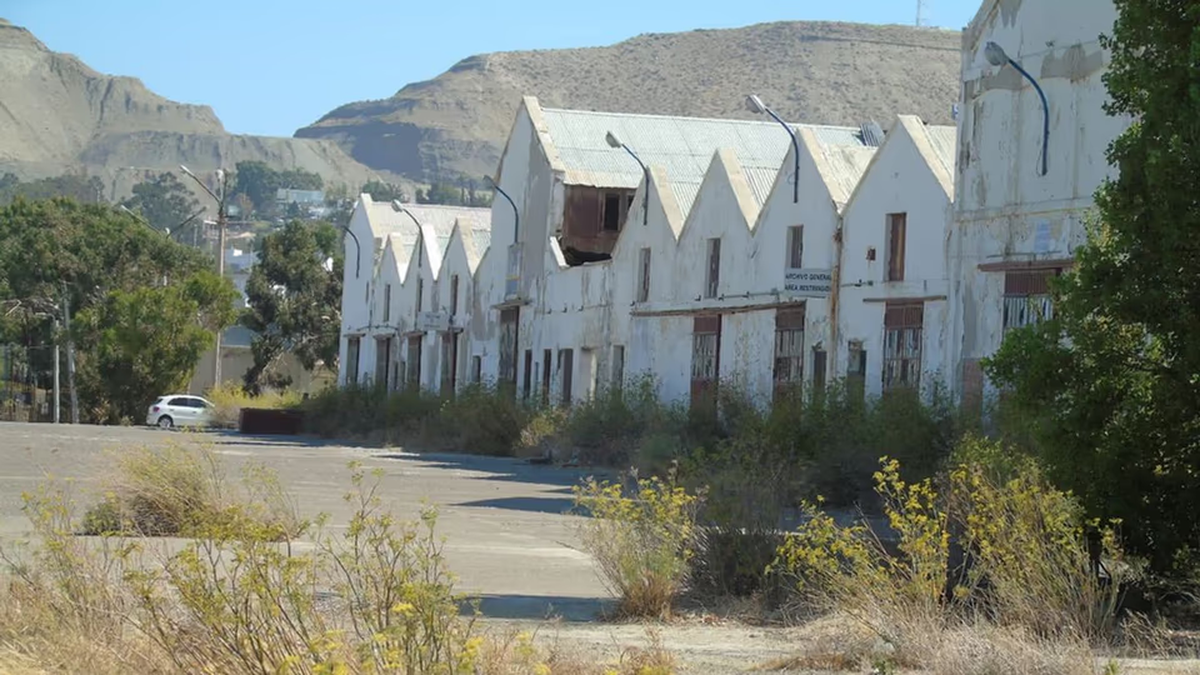 Bienes de YPF en Comodoro. Bienes de YPF en Comodoro.