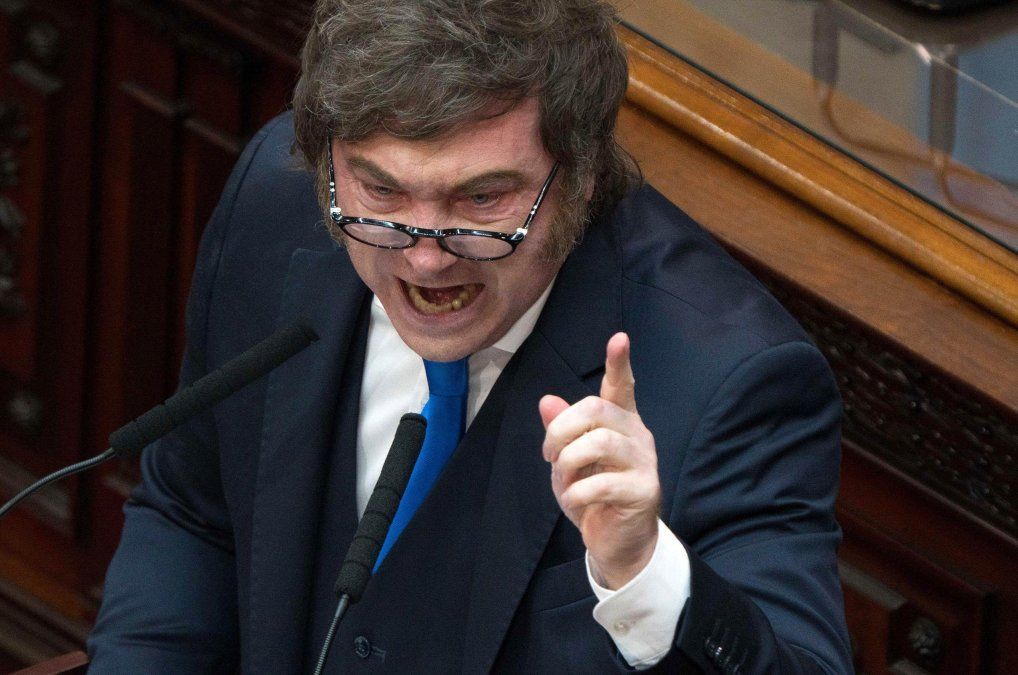 Javier Milei al inaugurar el 144° período de sesiones ordinarias con un discurso en cadena nacional.