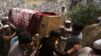 Otro atentado en Pakistán se cobra la vida de más de 50 personas. Otro atentado en Pakistán se cobra la vida de más de 50 personas.