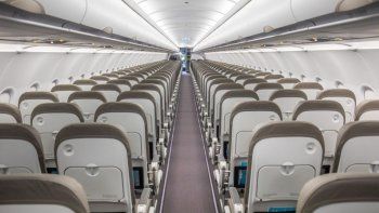 la low cost que fue elegida como la mejor y sumo nuevo avion la low cost que fue elegida como la mejor y sumo nuevo avion