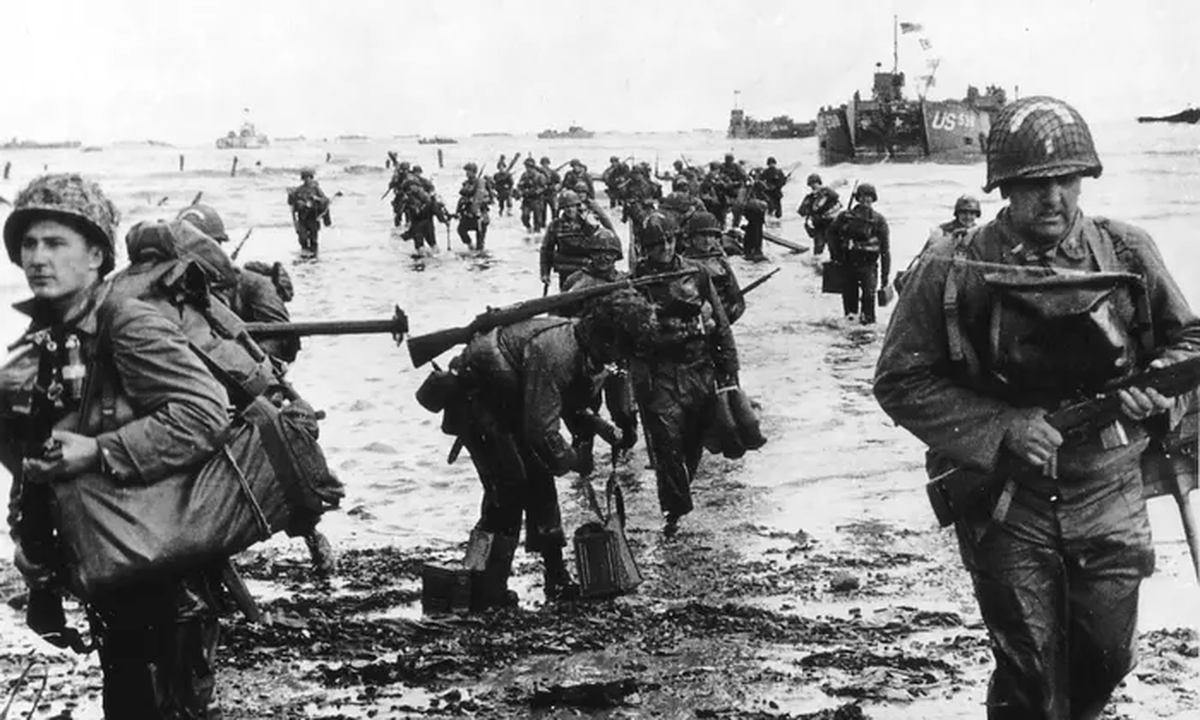 Los estadounidenses fueron recibidos por intenso fuego alemán en Omaha y sufrieron grandes pérdidas, pero lograron tomar la playa al final del día. El apoyo aéreo y naval fue indispensable para el éxito de la operación. Los estadounidenses fueron recibidos por intenso fuego alemán en Omaha y sufrieron grandes pérdidas, pero lograron tomar la playa al final del día. El apoyo aéreo y naval fue indispensable para el éxito de la operación.