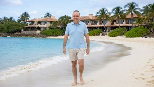 Confirmado: Manuel Adorni y familia en el 'all inclusive' de Aruba