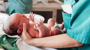 Argentina: Nacimientos se desploman 44% en 10 años, grave alerta previsional