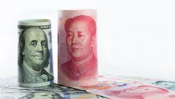altText(Se apaga un motor: Reminbi se devalúa y China presiona para terminar la guerra del gas)}