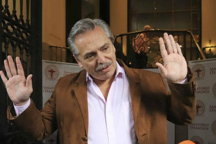 alberto_fernandez otamendi.jpg