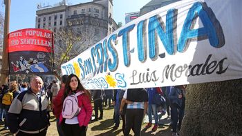 Cristina Fernández y el pueblo que llovía consignas en sepia