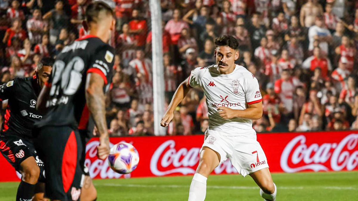 River superó a Argentinos 2-1 con Daniel Passarella ignorado en el Monumental mientras que los equipos grandes no logran hacer pie. (Foto: Noticias Argentinas/PRENSA HURACÁN)
