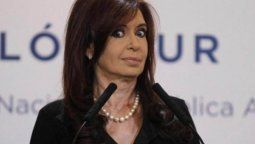 altText(Inmigrantes, la nueva contradicción de Cristina)}