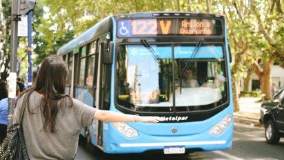Diferencias en el transporte: Rosario exige mismos beneficios que el AMBA