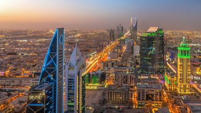 China, FIFA, USA: Arabia Saudita en déficit fiscal para financiar el cambio del Islam