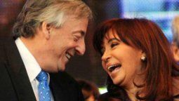 altText(Néstor le juró venganza a Bruera, y Cristina lo castigará)}