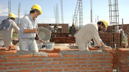 Ahora los argentinos son los obreros de la construcción en Paraguay... Ahora los argentinos son los obreros de la construcción en Paraguay...