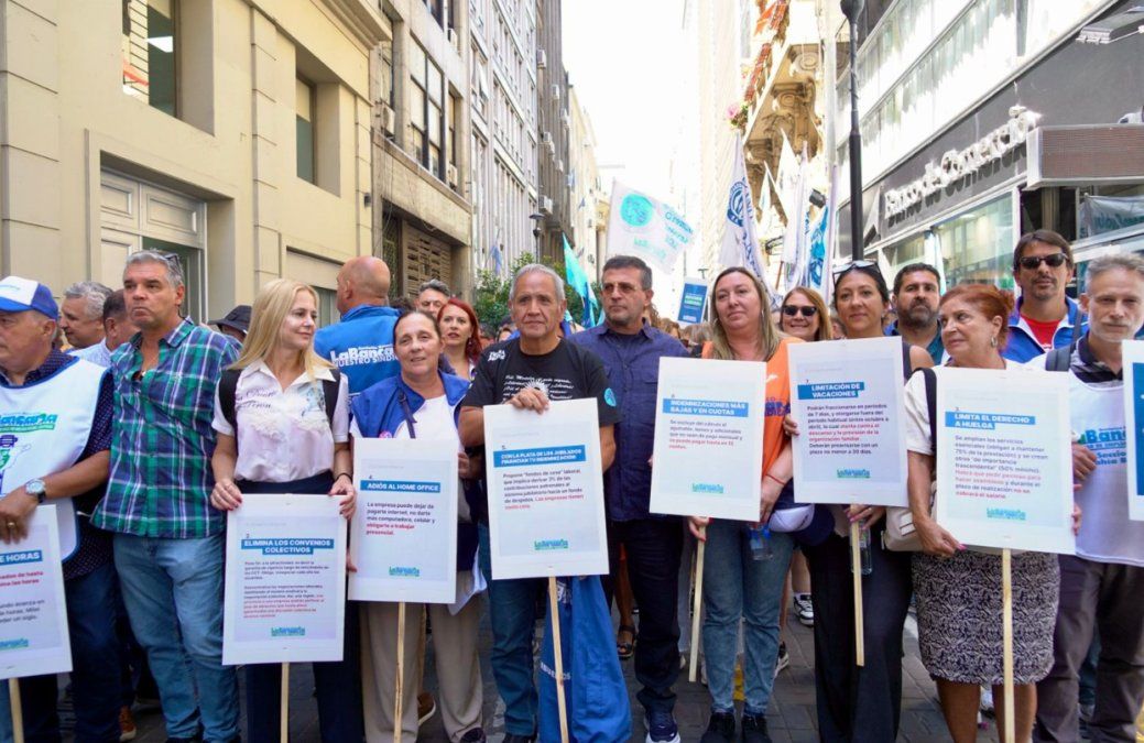 La Asociación Bancaria se suma al paro general contra la reforma laboral.