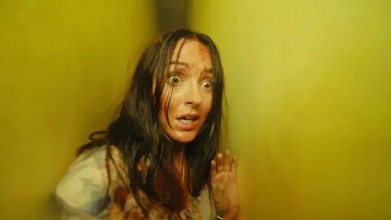 'Backrooms': Qué dicen los críticos del film de terror de A24 que romperá récords