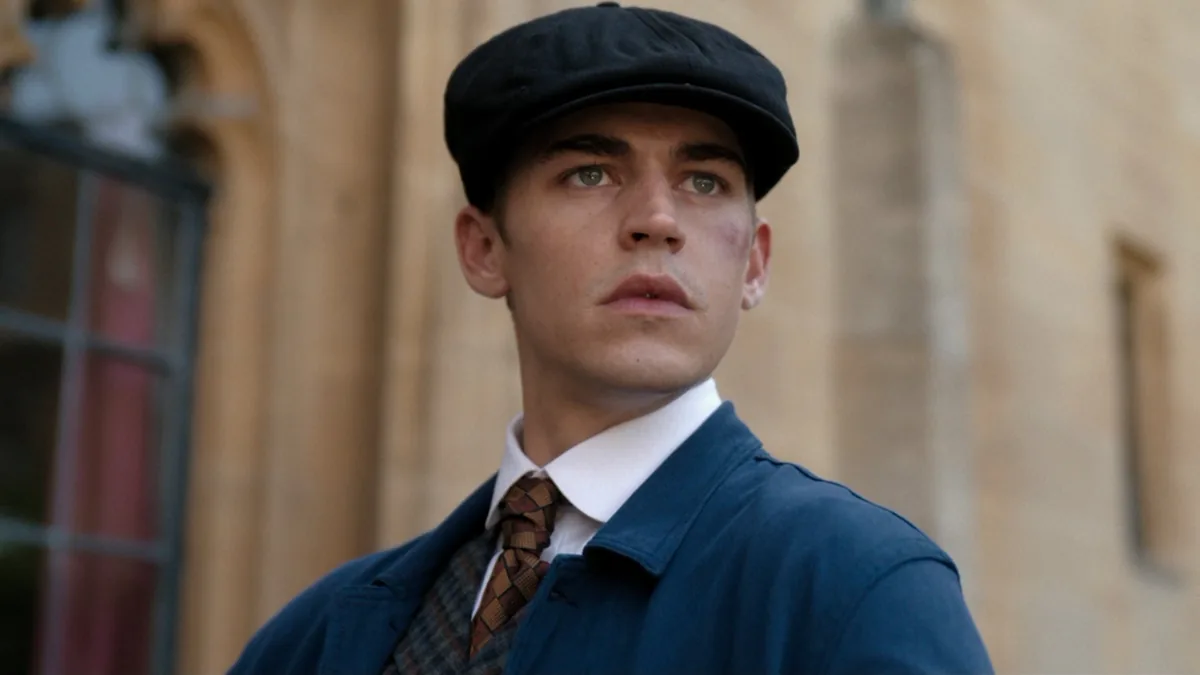 Una nueva miniserie de apenas 8 capítulos está conquistando a todos en Prime Video. Acción, intriga y un detective adolescente que no se banca a nadie.